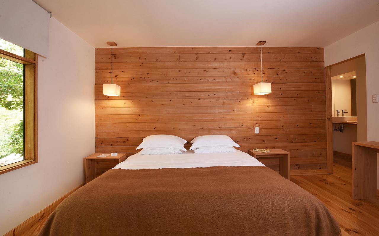 Raices Bed And Breakfast Coyhaique Exterior photo